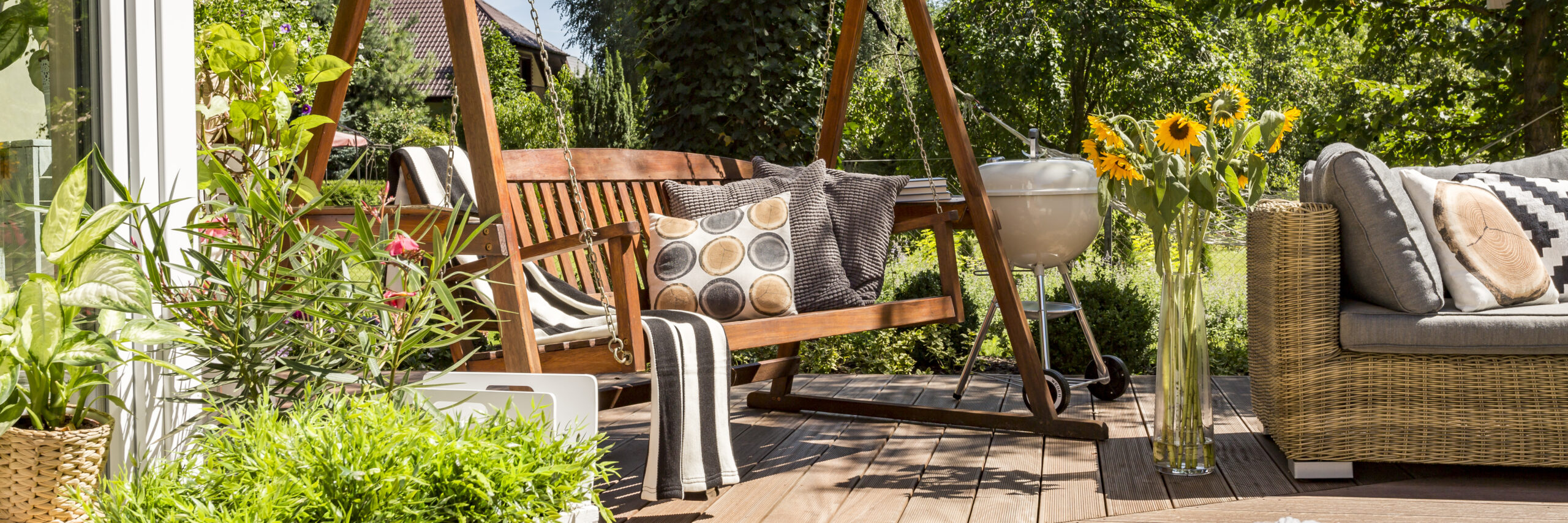 The Benefits of Decking for Your Nottingham Home